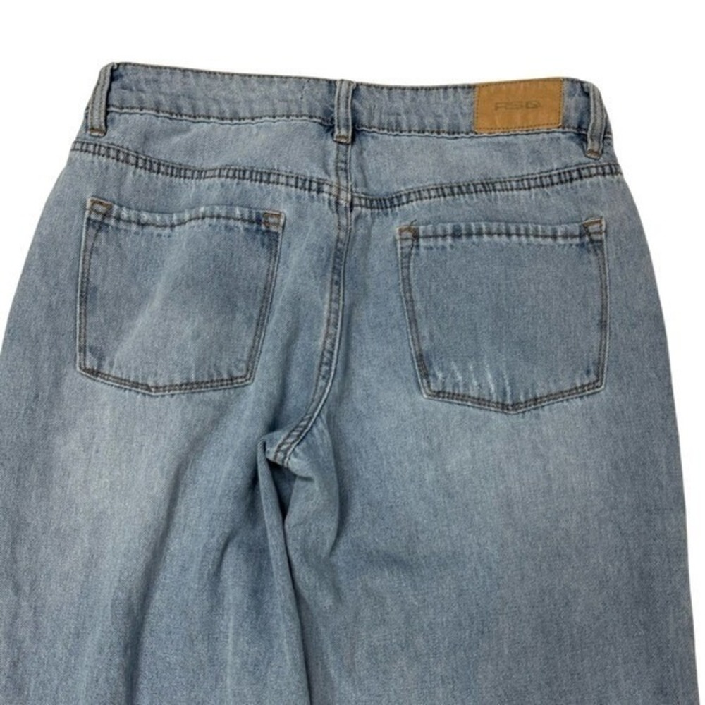 RSQ‎ Low Rise Baggy Jeans Size 25 Distressed Knee Wide Leg Y2K Skater Light Wash - Picture 3 of 5